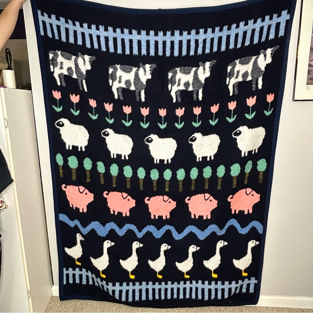 Vintage 1986 Vuteks Vukovar for Crown Crafts Farm Animal Blanket‎